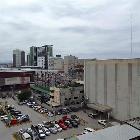 Mesaverte Residences T2-8H Cagayan de Oro Buitenkant foto